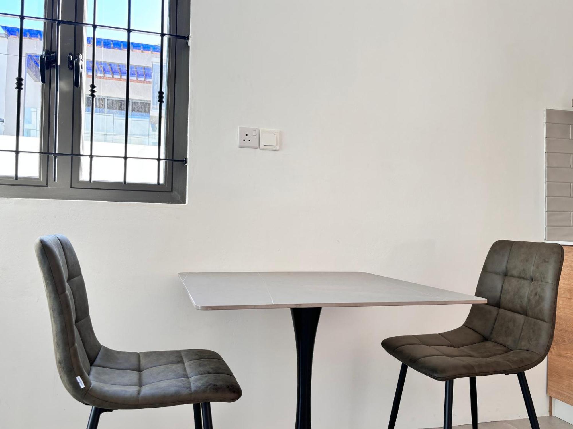 Maison Mont Choisy - One Or Two Bedrooms Apartment *