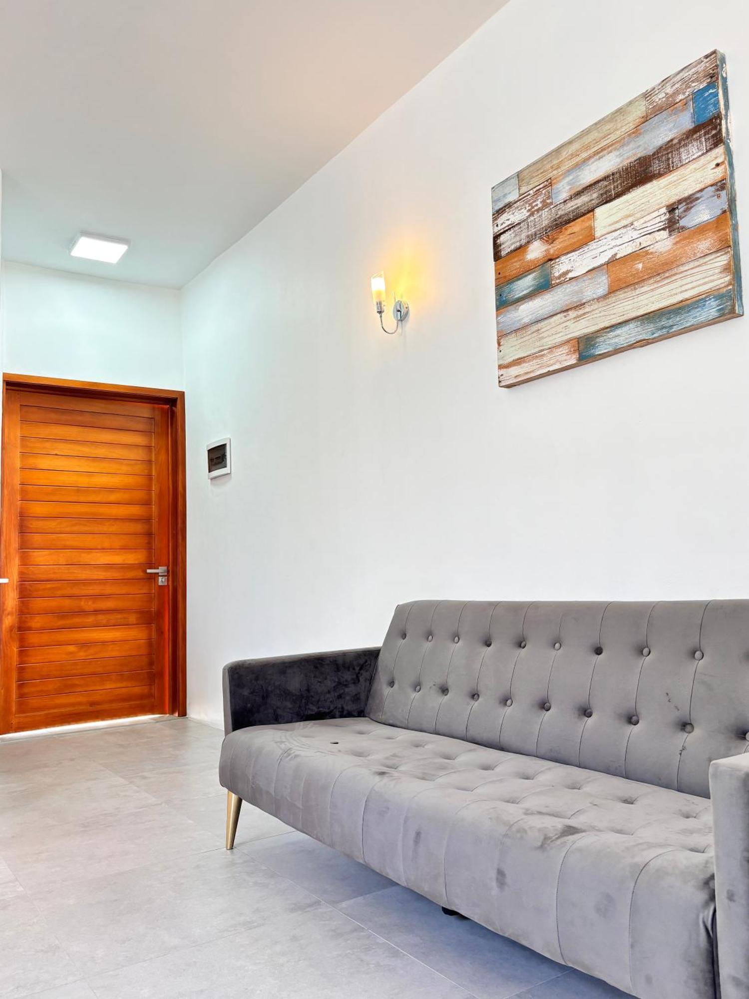 Maison Mont Choisy - One Or Two Bedrooms Apartment