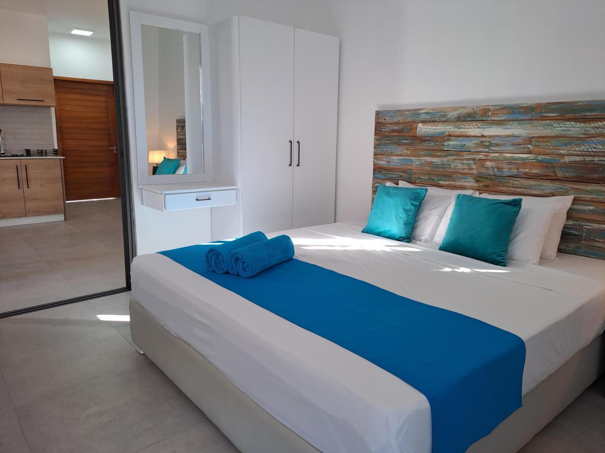 Maison Mont Choisy - One Or Two Bedrooms